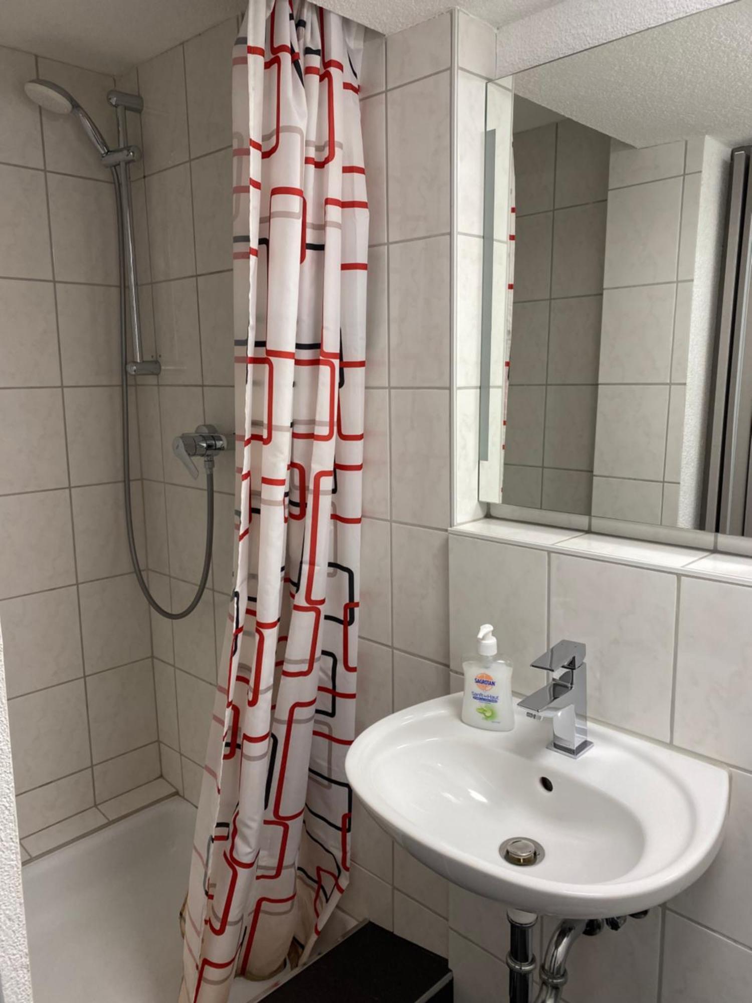 Guenstiges Privatzimmer Lörrach Εξωτερικό φωτογραφία
