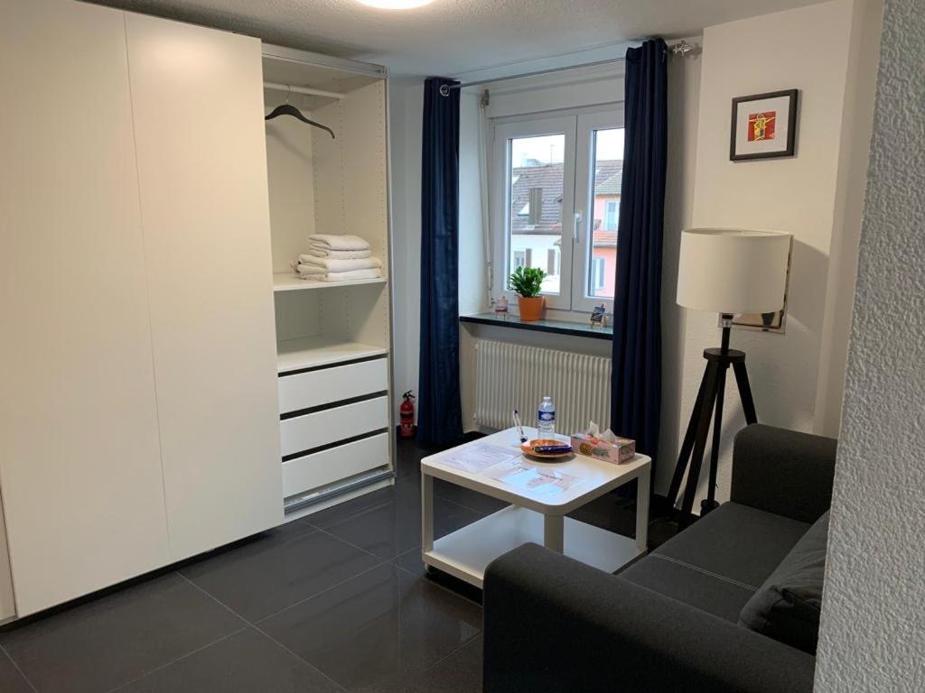 Guenstiges Privatzimmer Lörrach Εξωτερικό φωτογραφία