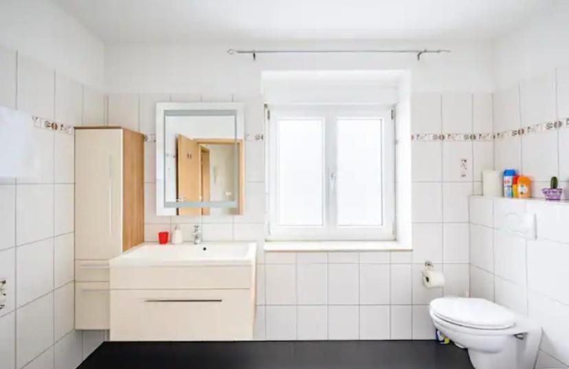 Guenstiges Privatzimmer Lörrach Εξωτερικό φωτογραφία