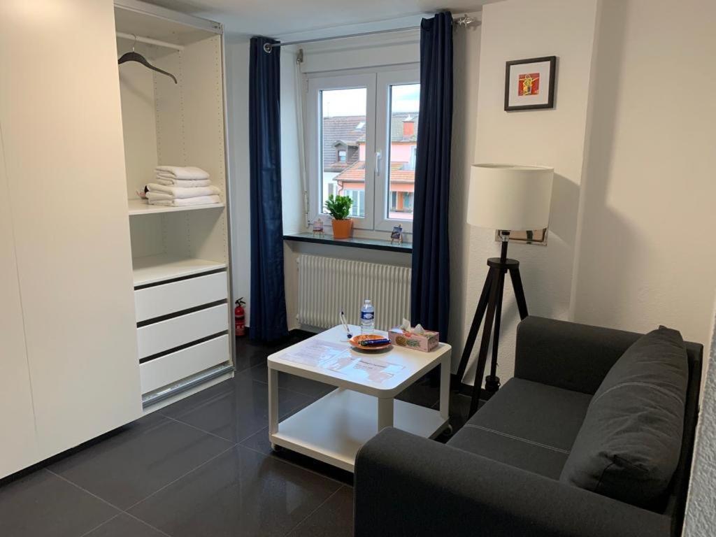 Guenstiges Privatzimmer Lörrach Εξωτερικό φωτογραφία